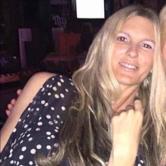 Meet your Posher, Stacey - Picture 2 of 6